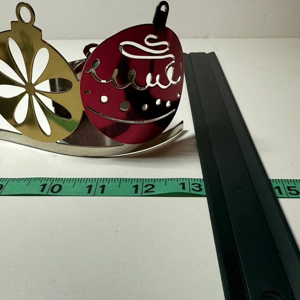 Bath & Body Works Christmas Ornament Design Tealight Candle Holder Multicolor‎